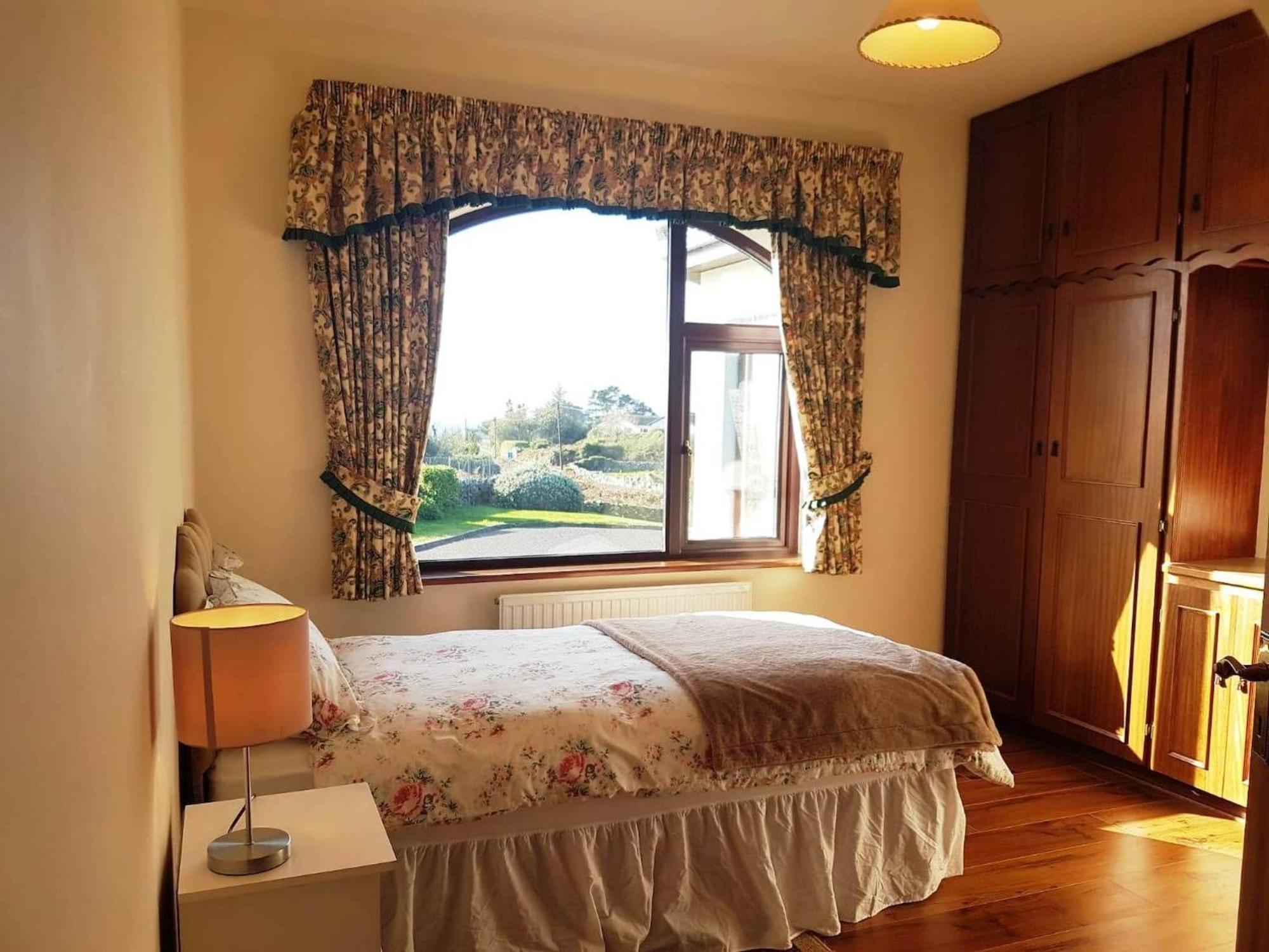 Pooreen House Inverin Экстерьер фото
