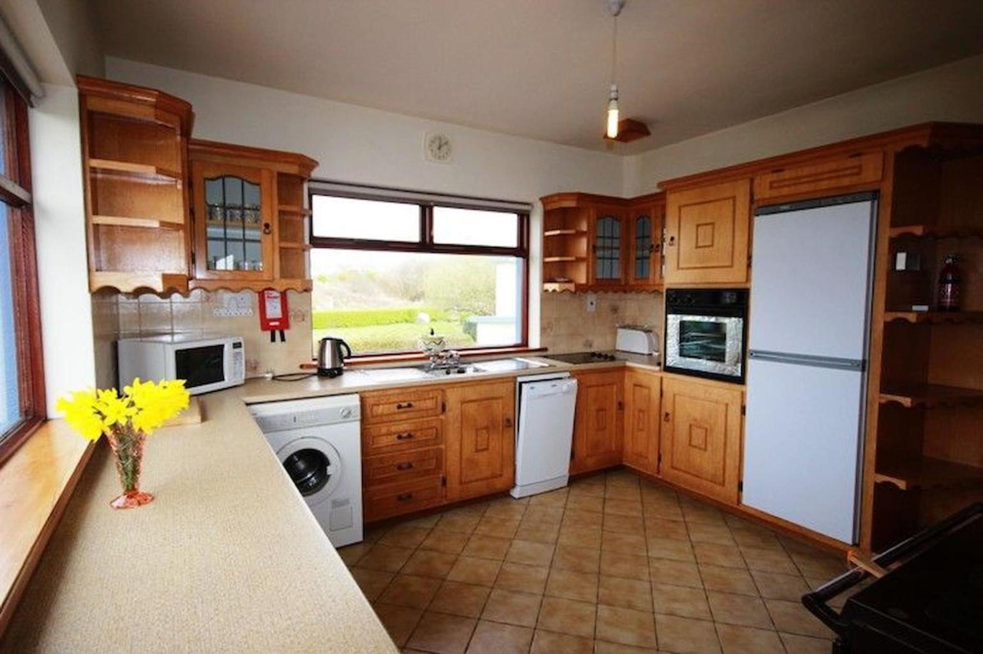 Pooreen House Inverin Экстерьер фото